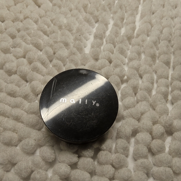 mally Believable Brows in Taupe - Picture 3 of 3